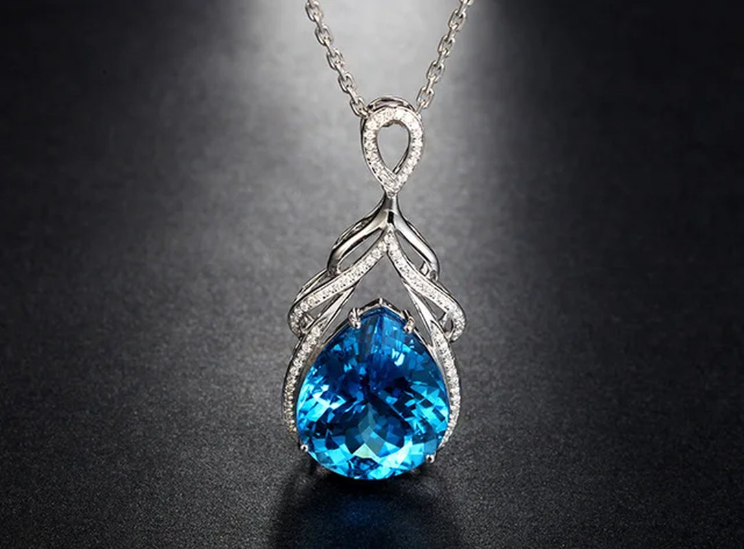 Fashion Ladies Water Droplet Crystal Pendant Necklace Full Bling Iced Out Rhinestone Zircon for Women Party Wedding Jewelry