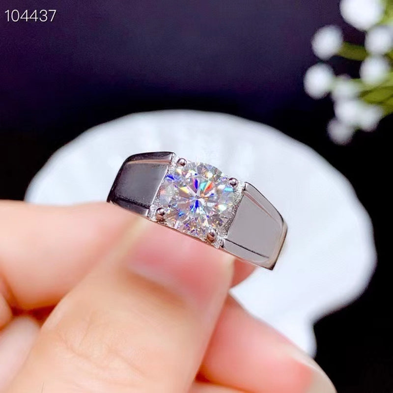 Exquisite Sparkling Moissanite Ring for Men 925 Sterling Silver Birthday Gift Shiny Better than Diamond Strong Power Wedding